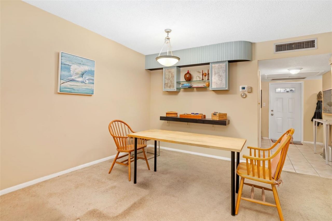 7461 W Country Club Drive, Unit 404, Sarasota, FL 34243 Photo