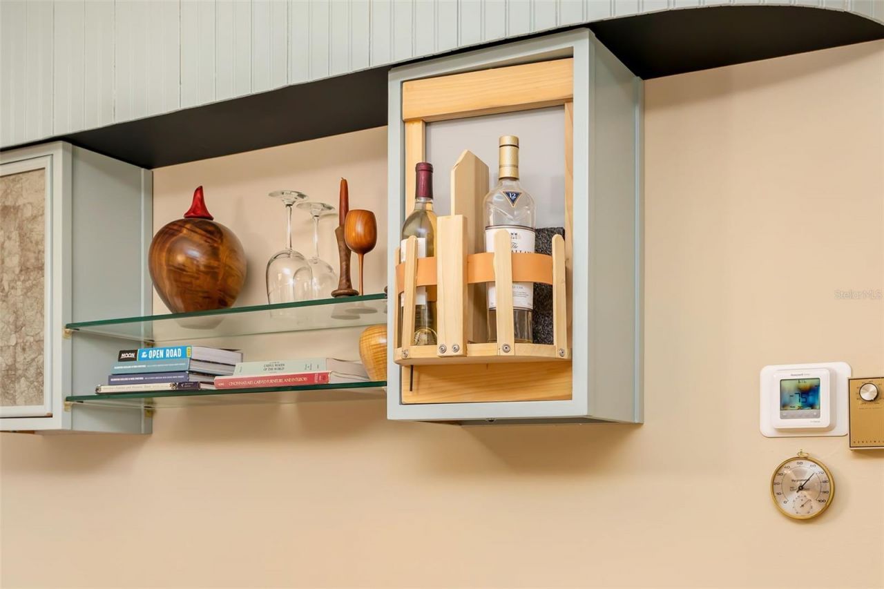 7461 W Country Club Drive, Unit 404, Sarasota, FL 34243 Photo