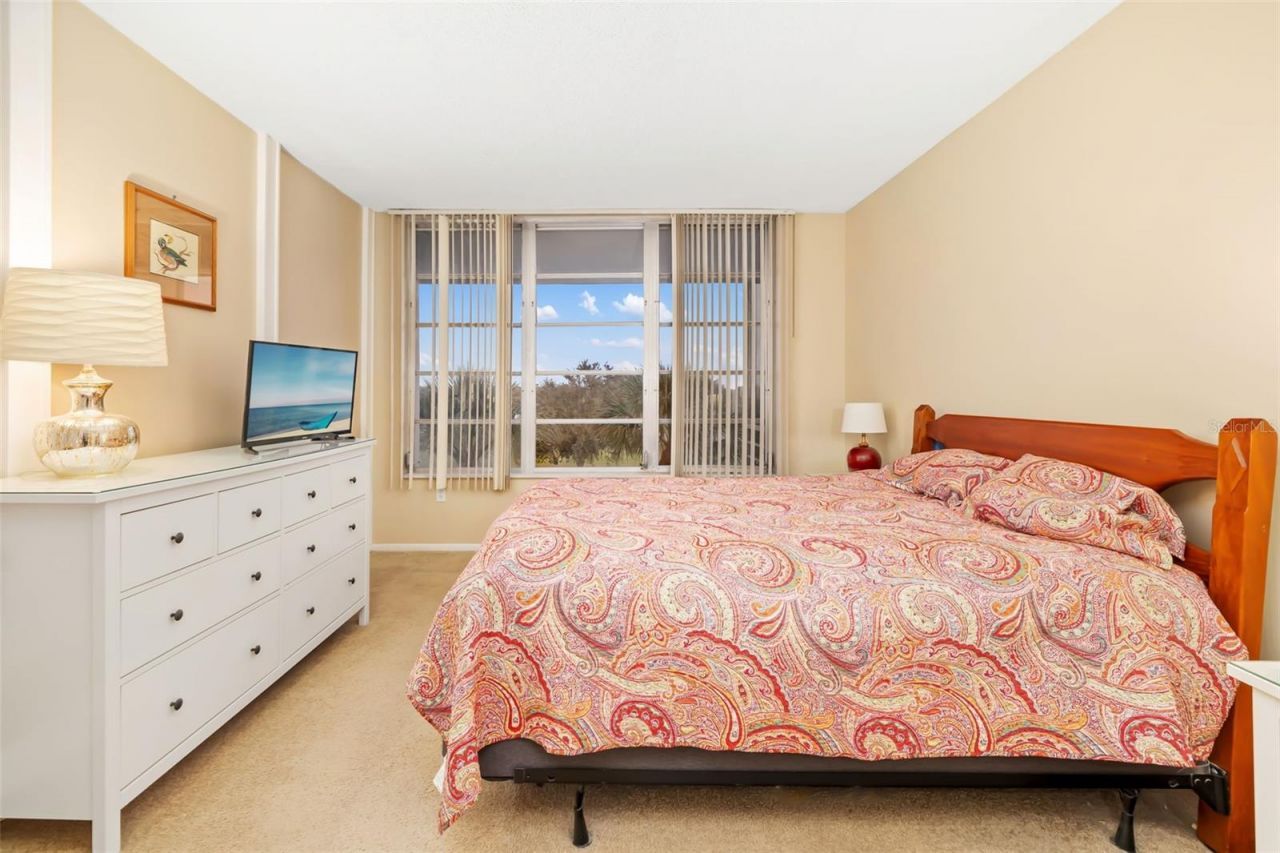 7461 W Country Club Drive, Unit 404, Sarasota, FL 34243 Photo