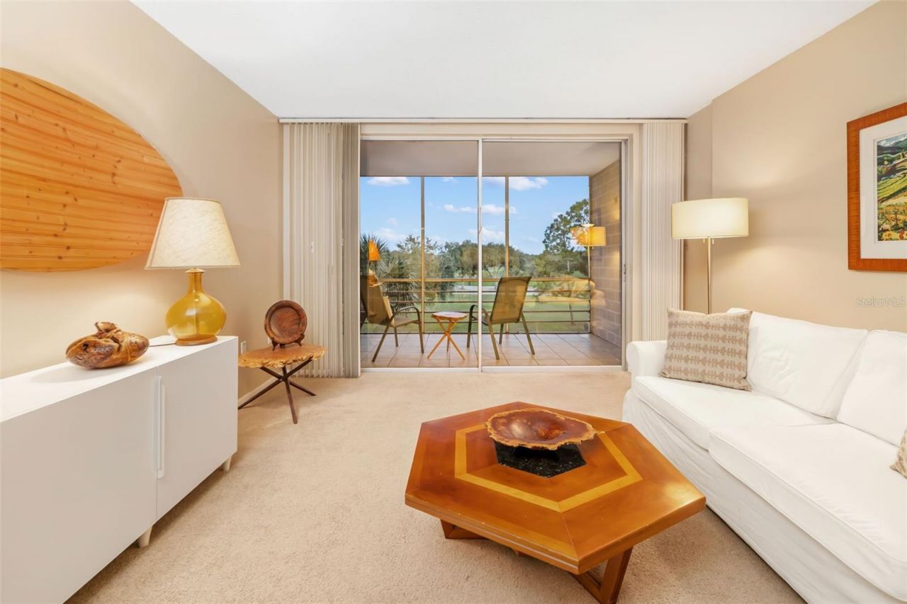 7461 W Country Club Drive, Unit 404, Sarasota, FL 34243 Photo