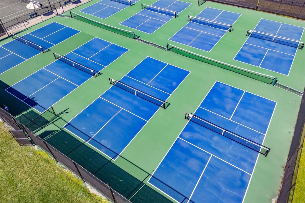 7461 W Country Club Drive, Unit 404, Sarasota, FL 34243 Photo