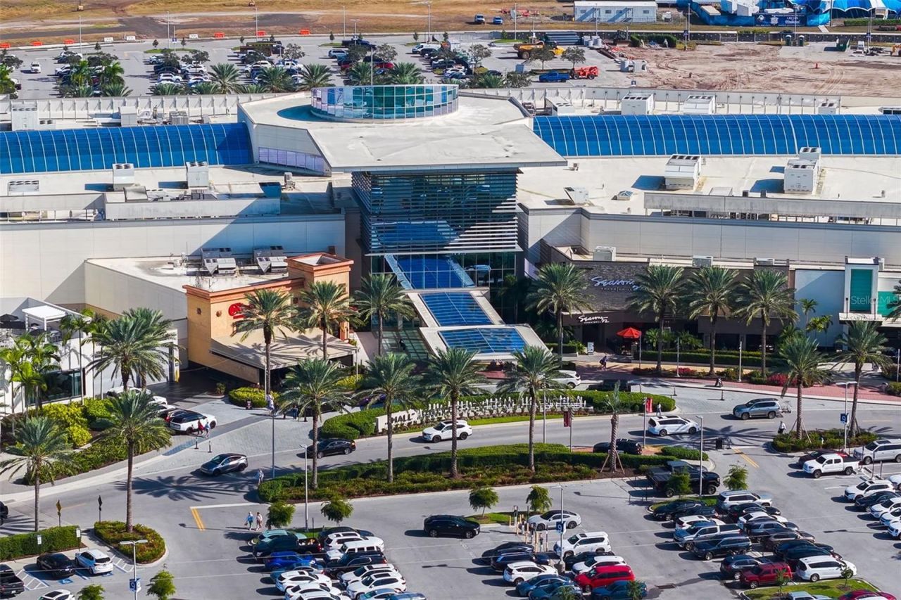 7461 W Country Club Drive, Unit 404, Sarasota, FL 34243 Photo