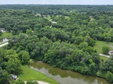 Timberlake Drive, Excelsior Springs, MO 64024