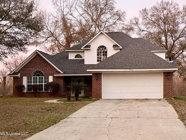 101 Thistledown Drive, Natchez, MS 39120