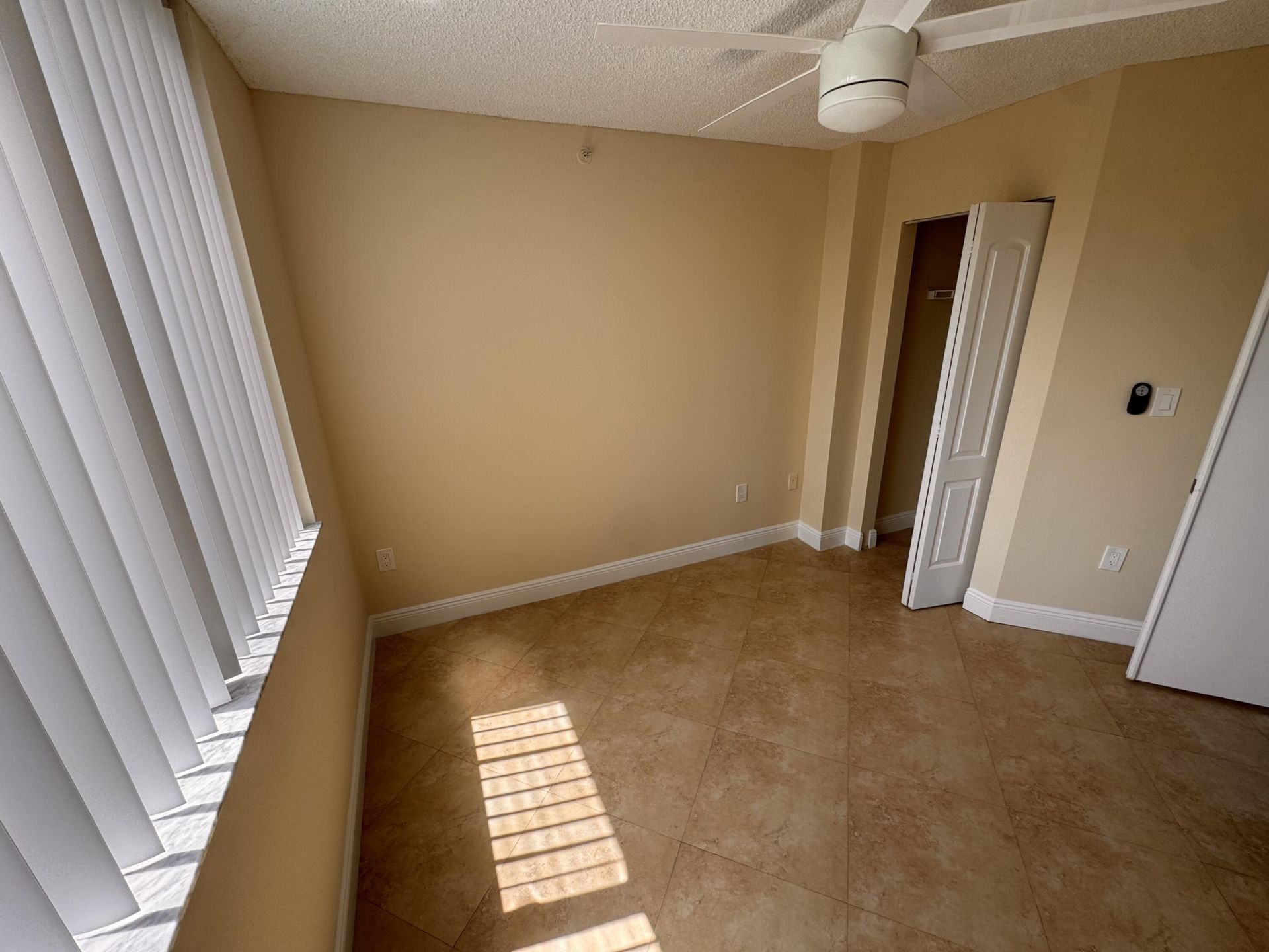 1000 Scotia Drive, Unit 302, Hypoluxo, FL 33462 Photo