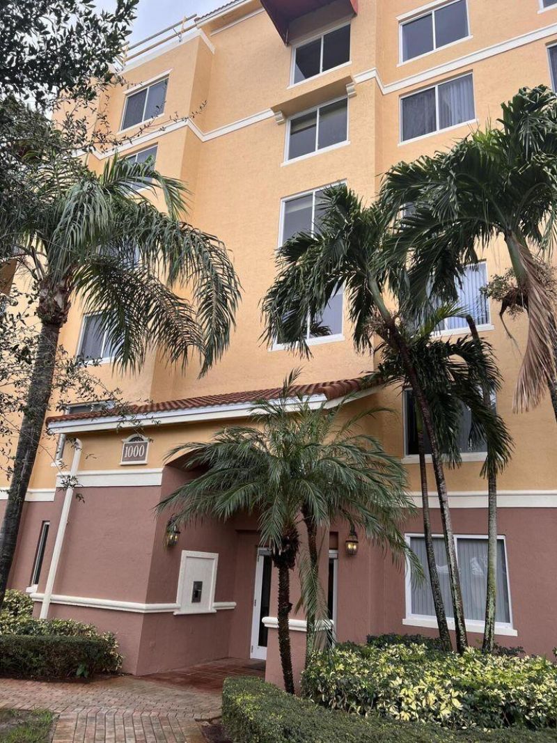 1000 Scotia Drive, Unit 302, Hypoluxo, FL 33462 Photo