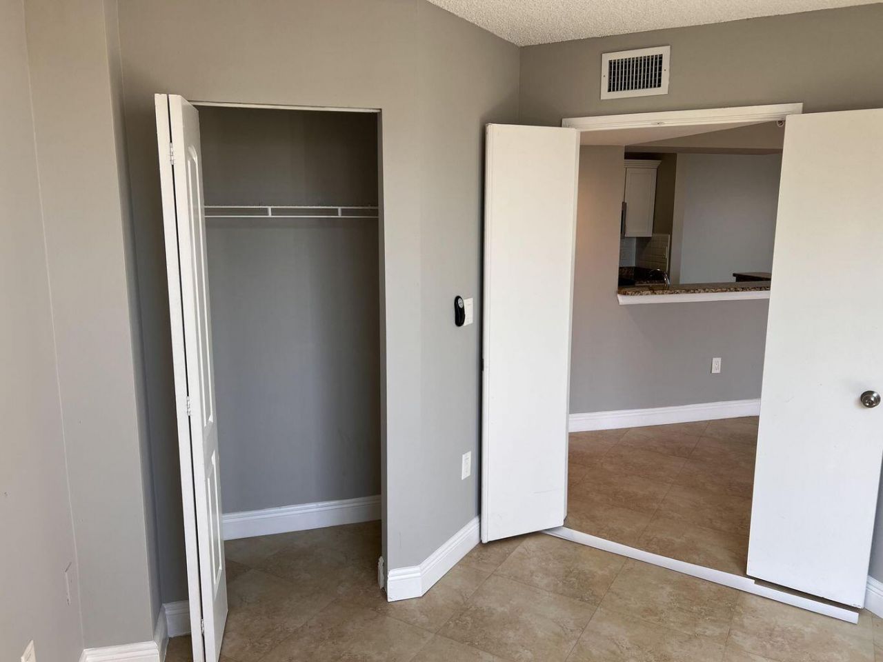 1000 Scotia Drive, Unit 302, Hypoluxo, FL 33462 Photo