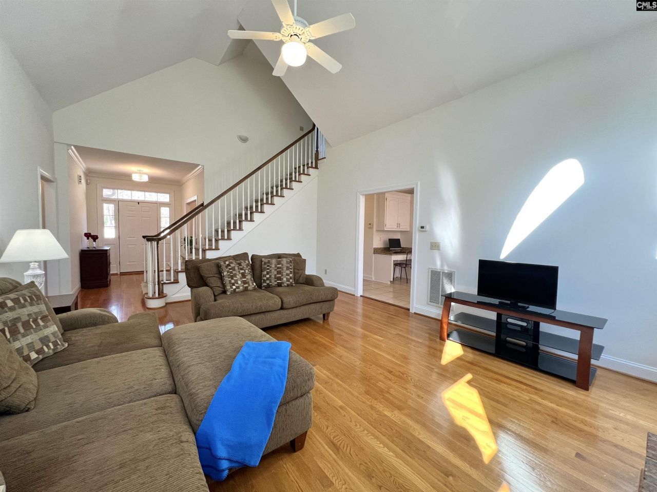 105 Rolling Creek Circle Photo 10