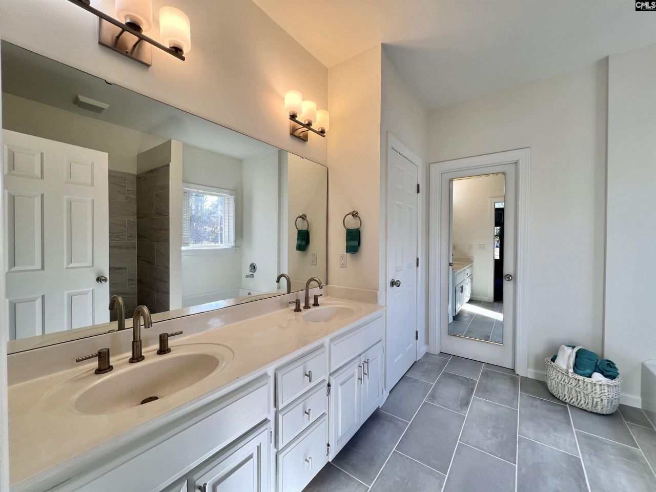 105 Rolling Creek Circle Photo 29