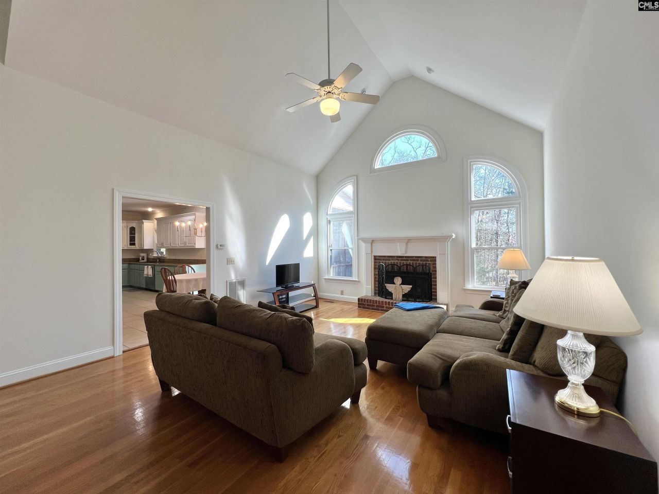 105 Rolling Creek Circle Photo 7