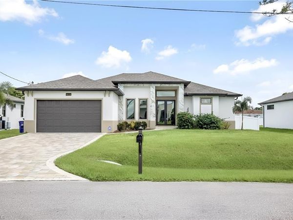 1014 Angelo AVE, LEHIGH ACRES, FL 33971