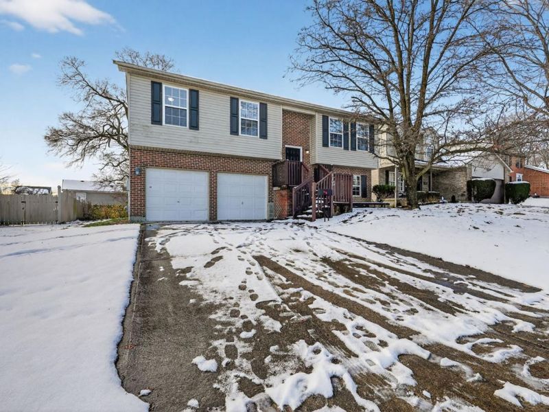 1201 Dixie Court, Lincoln Heights, OH 45215 Photo 2