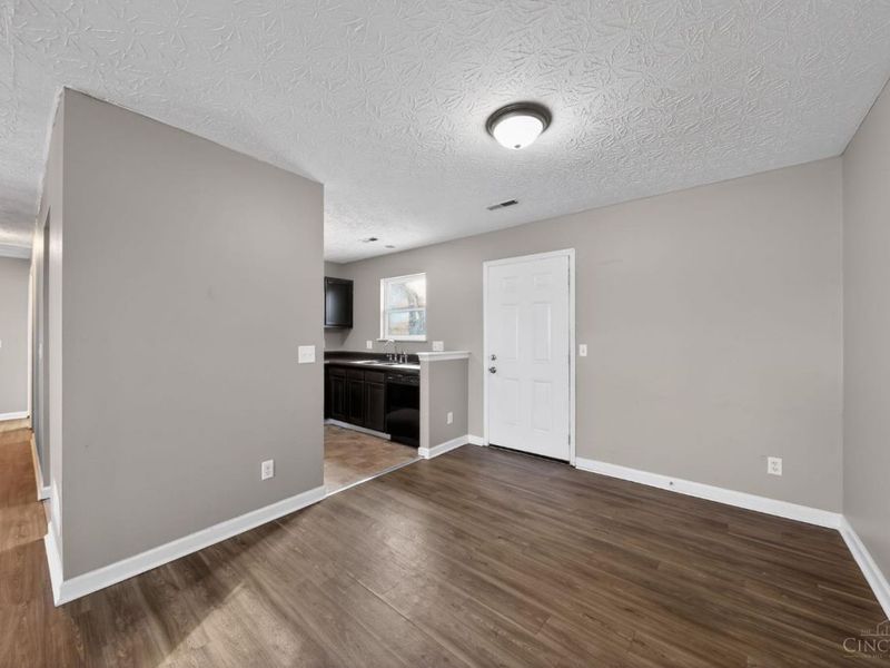 1201 Dixie Court, Lincoln Heights, OH 45215 Photo 9