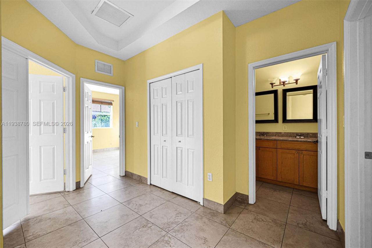 Please Call For Address, Unit 11412, Miami, FL 33186 Photo