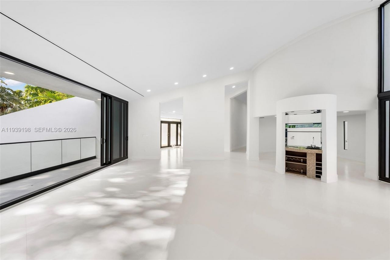 7540 Los Pinos Blvd , Coral Gables, FL 33143 Photo