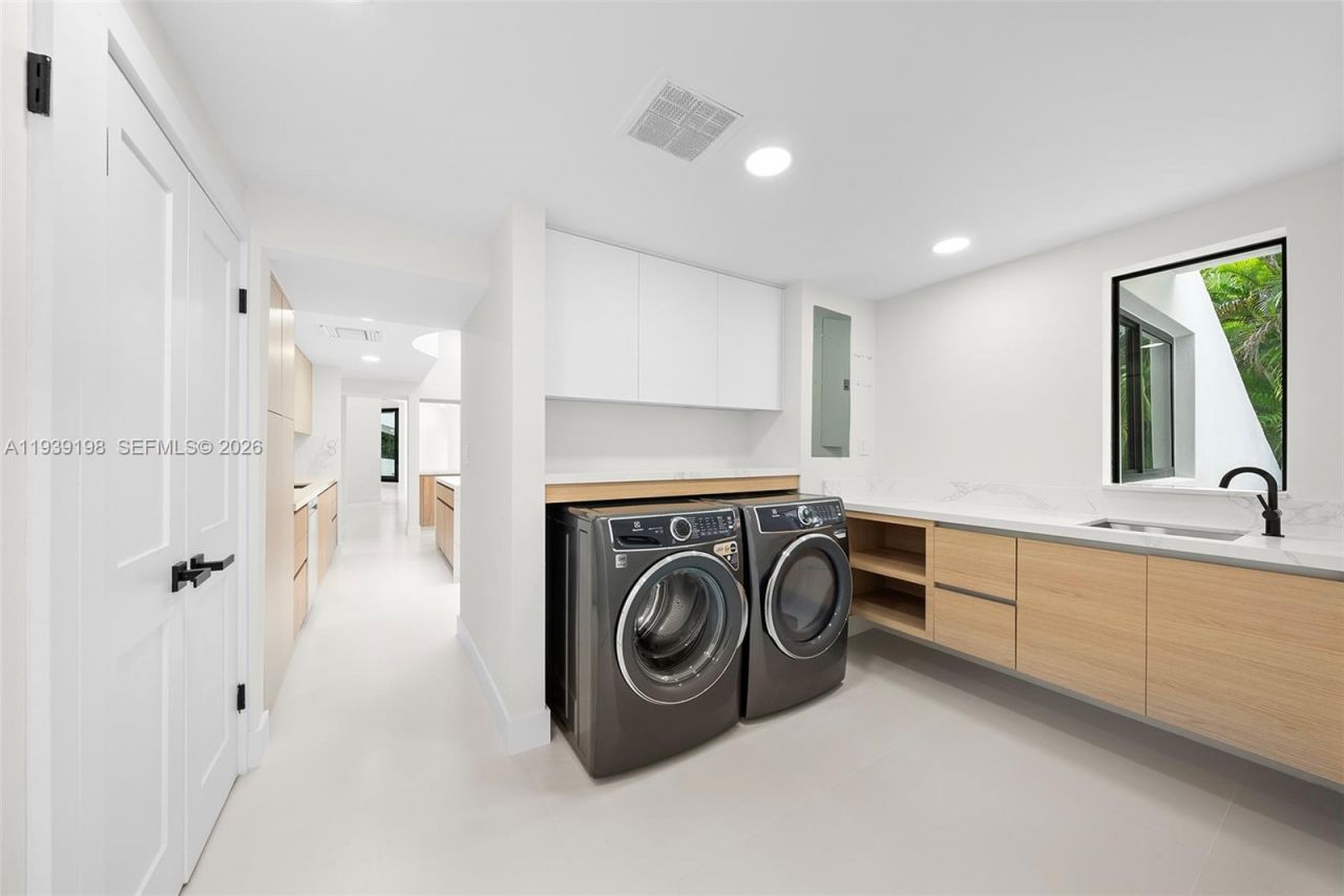 7540 Los Pinos Blvd , Coral Gables, FL 33143 Photo