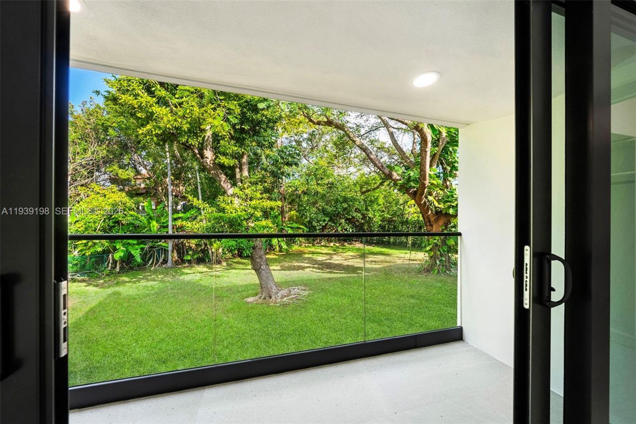 7540 Los Pinos Blvd , Coral Gables, FL 33143 Photo