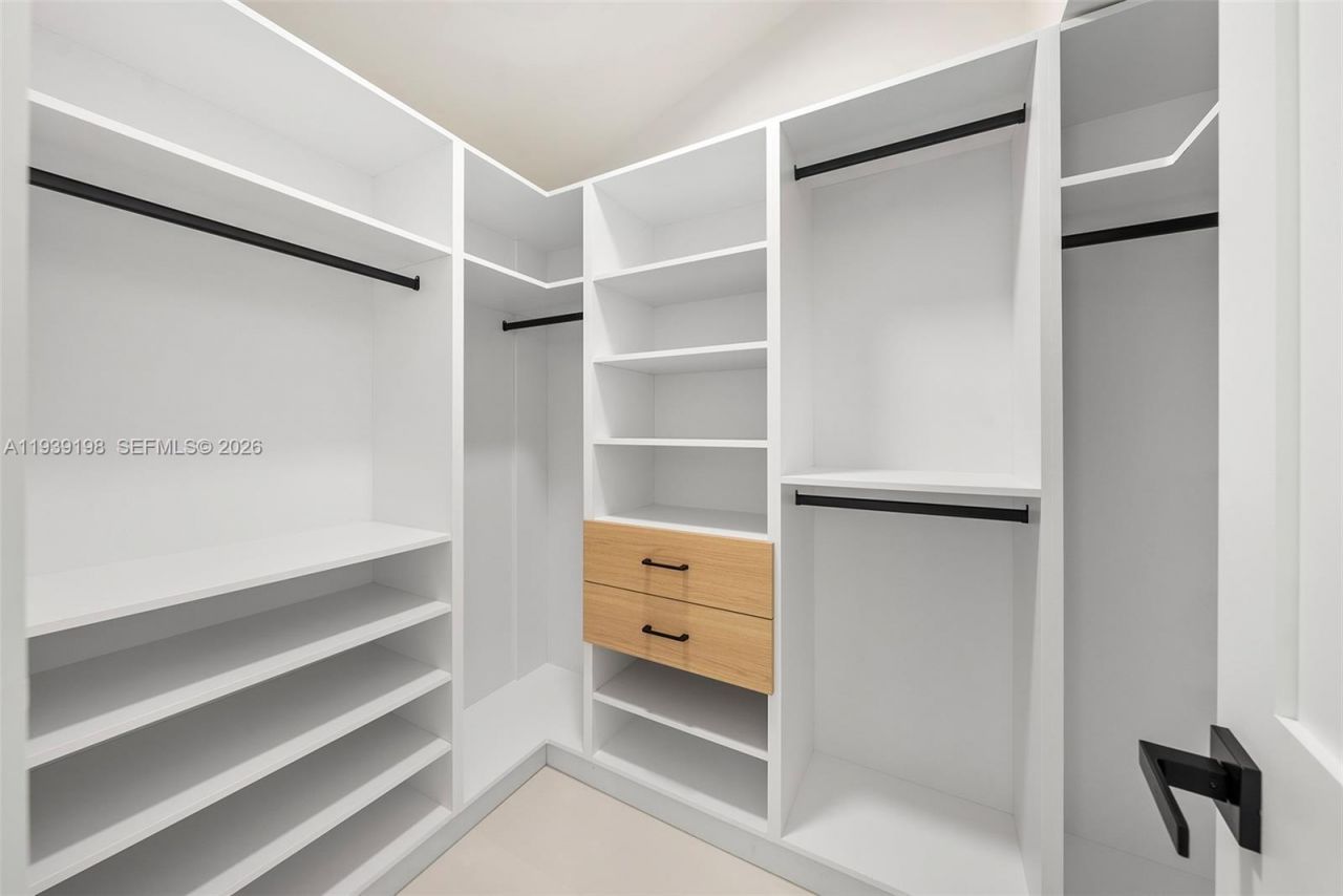 7540 Los Pinos Blvd , Coral Gables, FL 33143 Photo