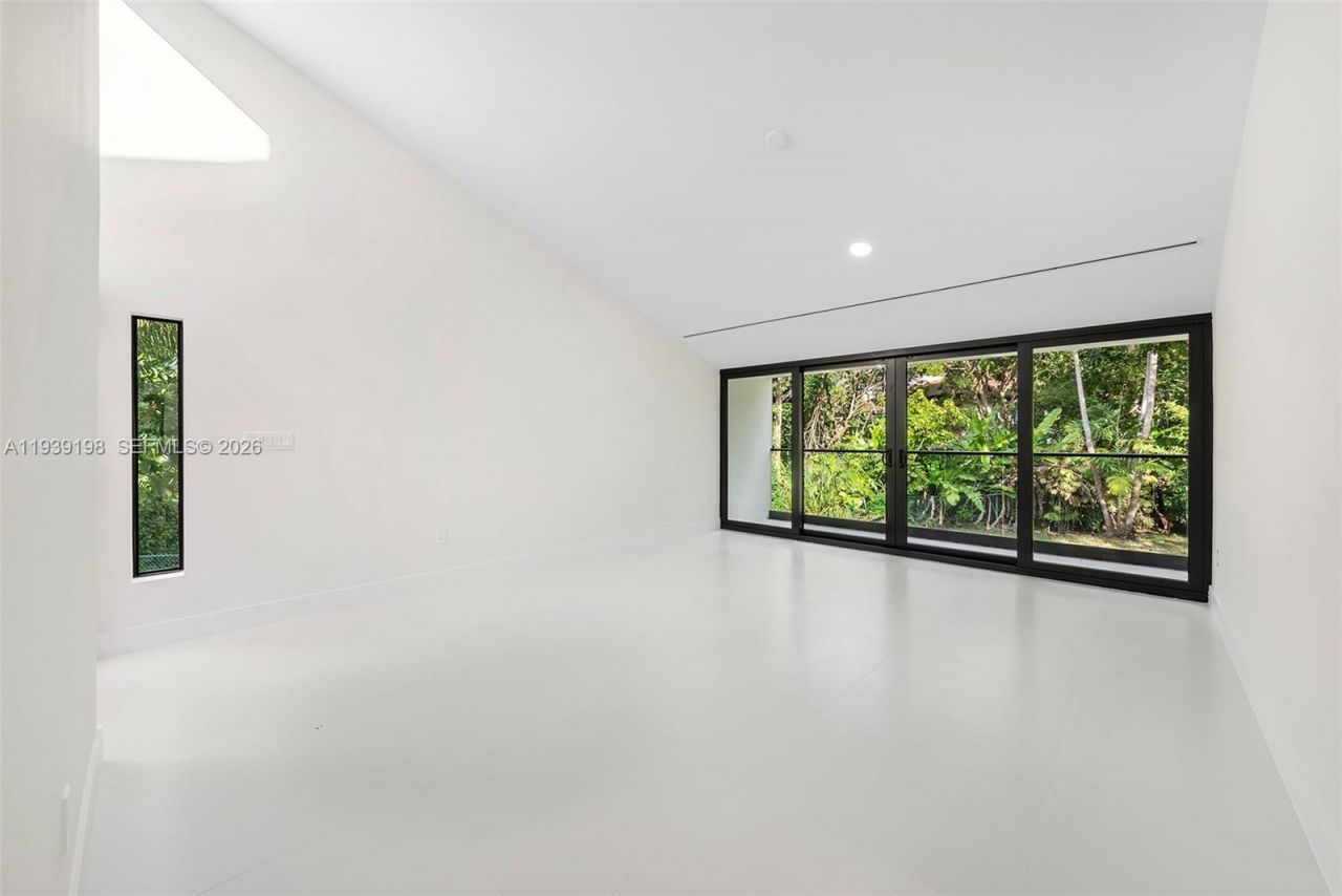 7540 Los Pinos Blvd , Coral Gables, FL 33143 Photo