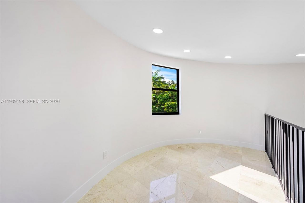 7540 Los Pinos Blvd , Coral Gables, FL 33143 Photo