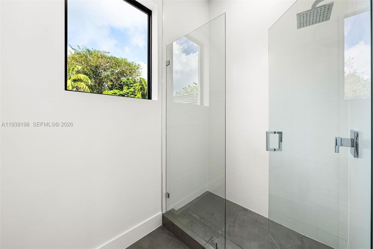 7540 Los Pinos Blvd , Coral Gables, FL 33143 Photo