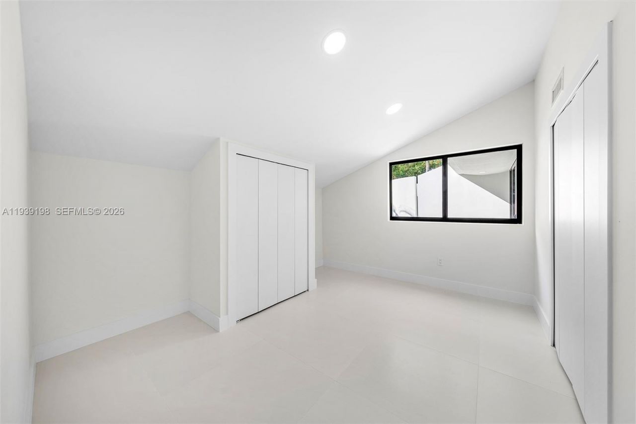 7540 Los Pinos Blvd , Coral Gables, FL 33143 Photo