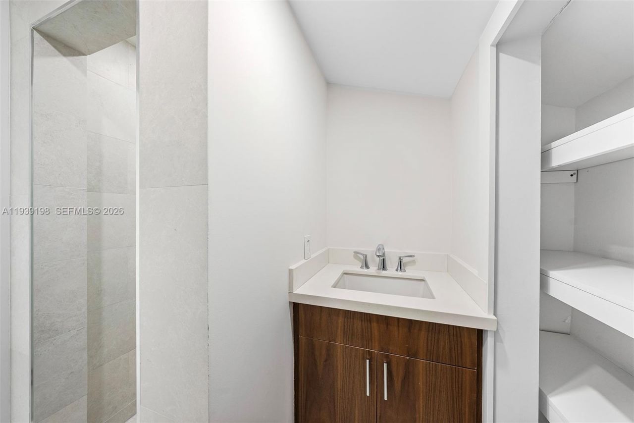 7540 Los Pinos Blvd , Coral Gables, FL 33143 Photo