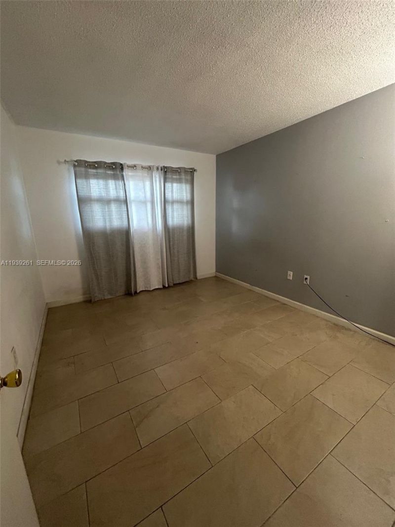 1750 NE 191st St , Unit 403-1, Miami, FL 33179 Photo