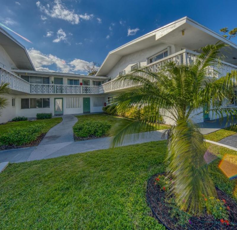 2004 Lake Osborne Drive, Unit 14, Lake Worth Beach, FL 33461 Photo