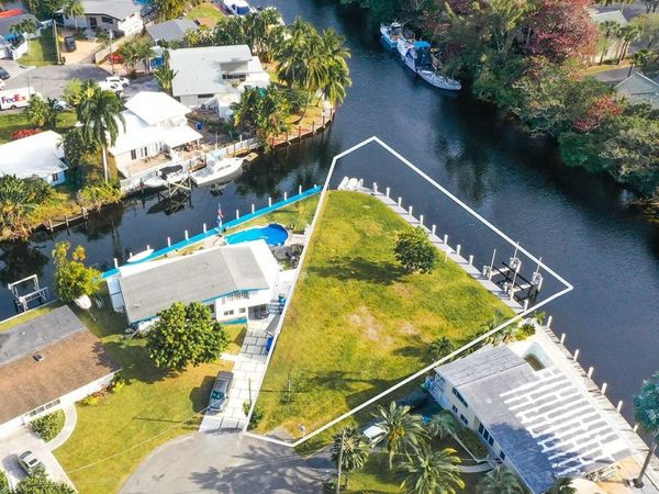 2630 Tortugas Ln, Fort Lauderdale, FL 33312