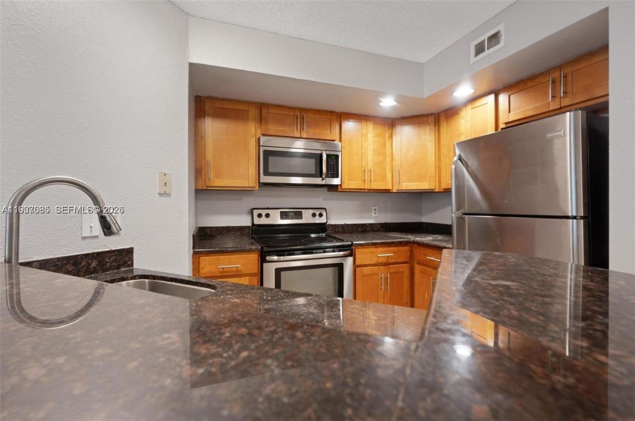 12400 Vista Isles Dr, Unit 1418, Sunrise, FL 33325 Photo