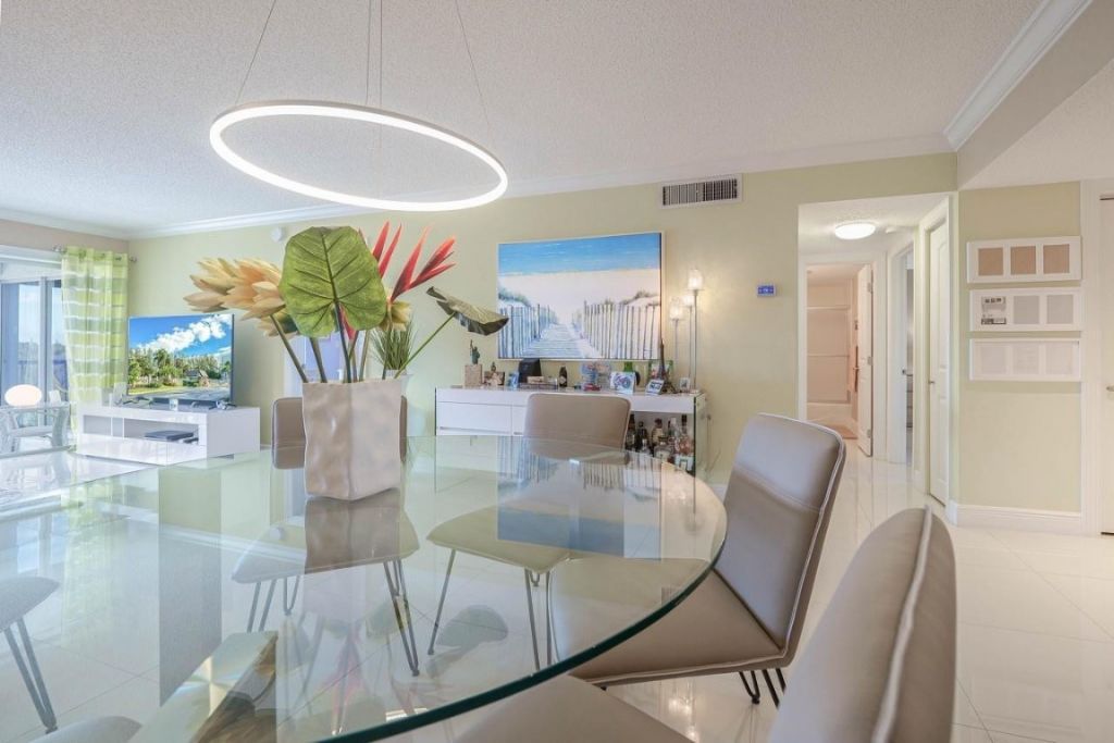 3930 Inverrary Boulevard, Unit 603-D, Lauderhill, FL 33319 Photo