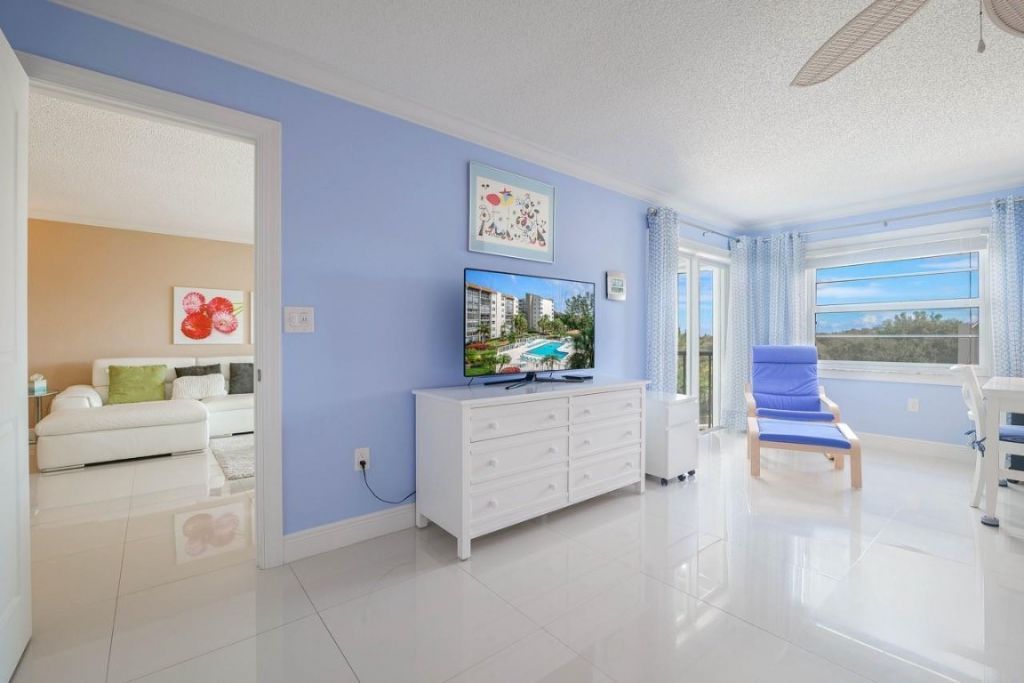 3930 Inverrary Boulevard, Unit 603-D, Lauderhill, FL 33319 Photo