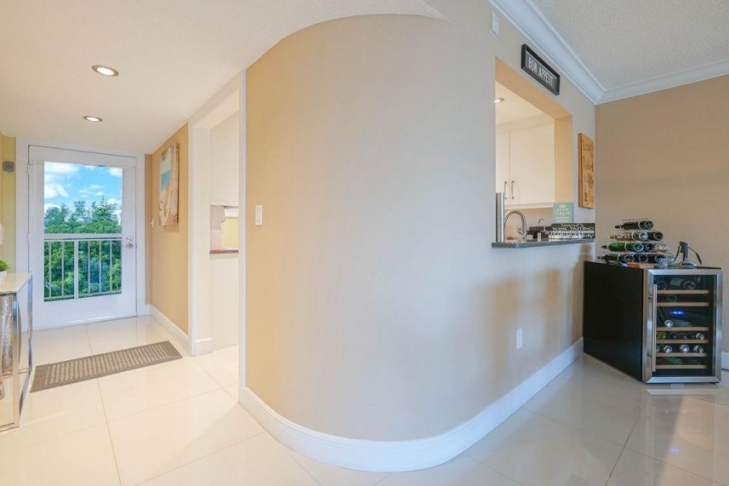 3930 Inverrary Boulevard, Unit 603-D, Lauderhill, FL 33319 Photo