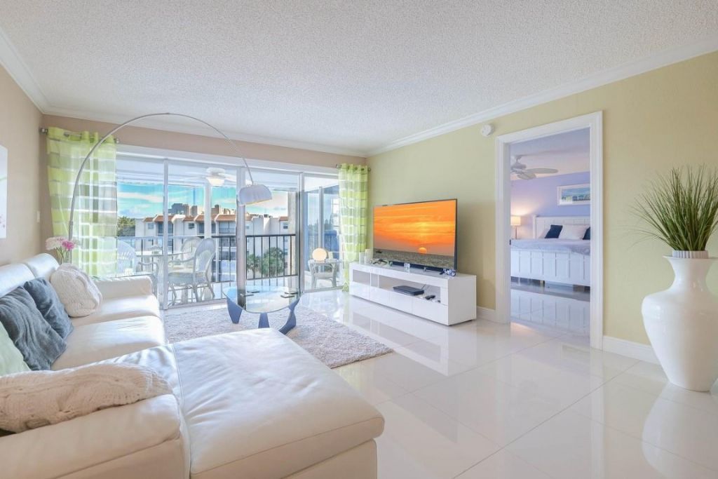 3930 Inverrary Boulevard, Unit 603-D, Lauderhill, FL 33319 Photo