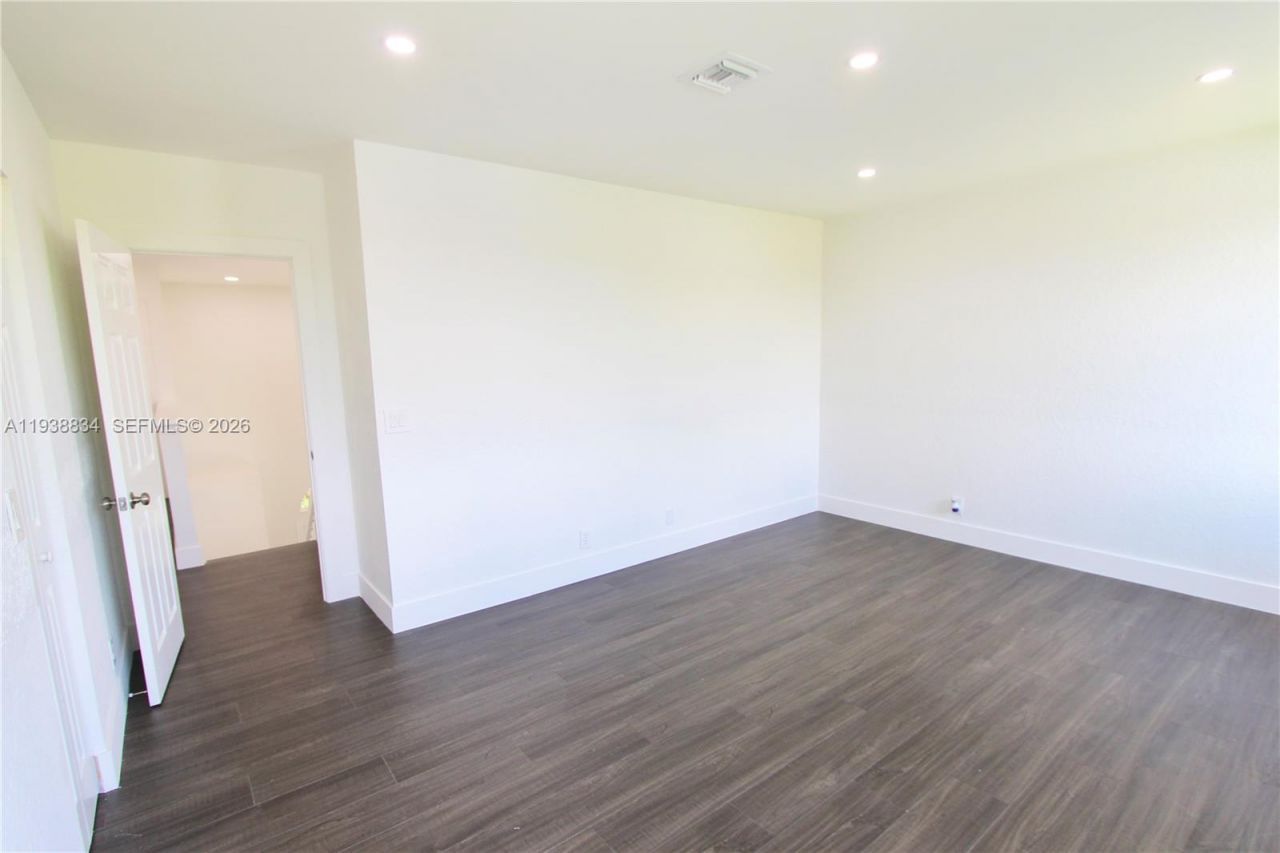 239 NW 107th Ave, Pembroke Pines, FL 33026 Photo