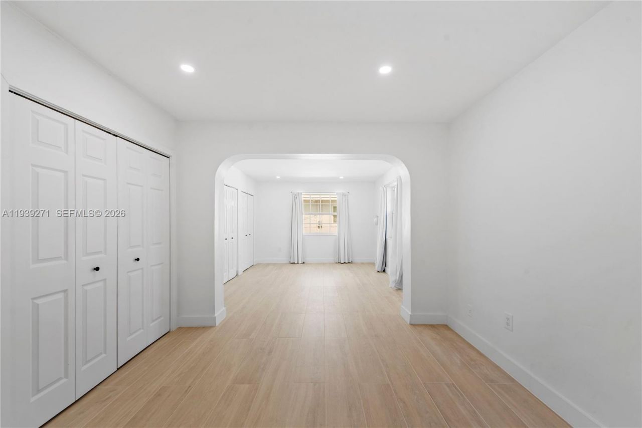 1420 Campamento Ave, Coral Gables, FL 33156 Photo