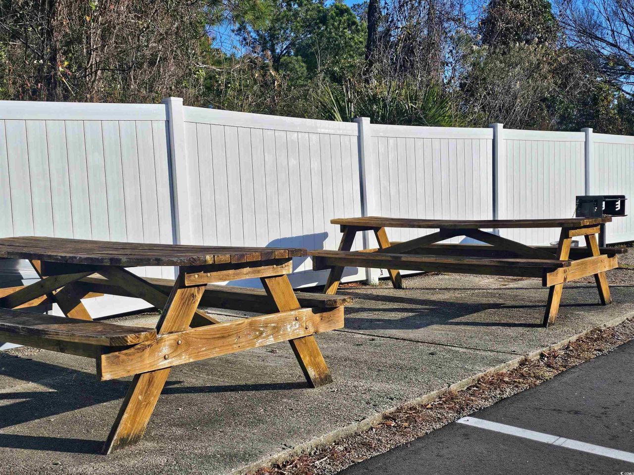 484 River Oaks Dr. Photo 29