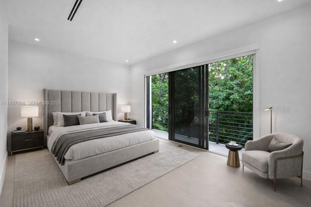 3063 Elizabeth St, Miami, FL 33133 Photo