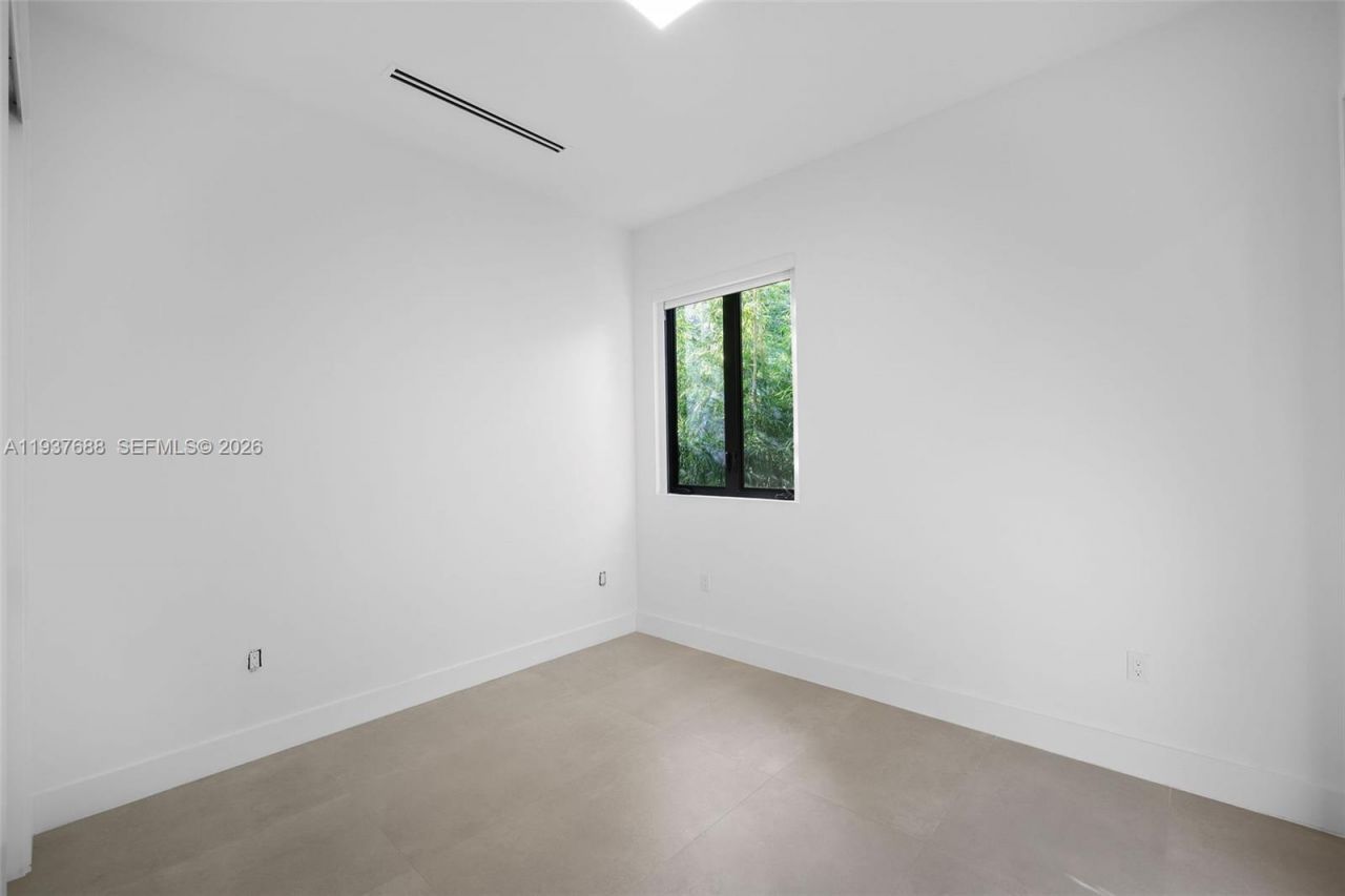 3063 Elizabeth St, Miami, FL 33133 Photo