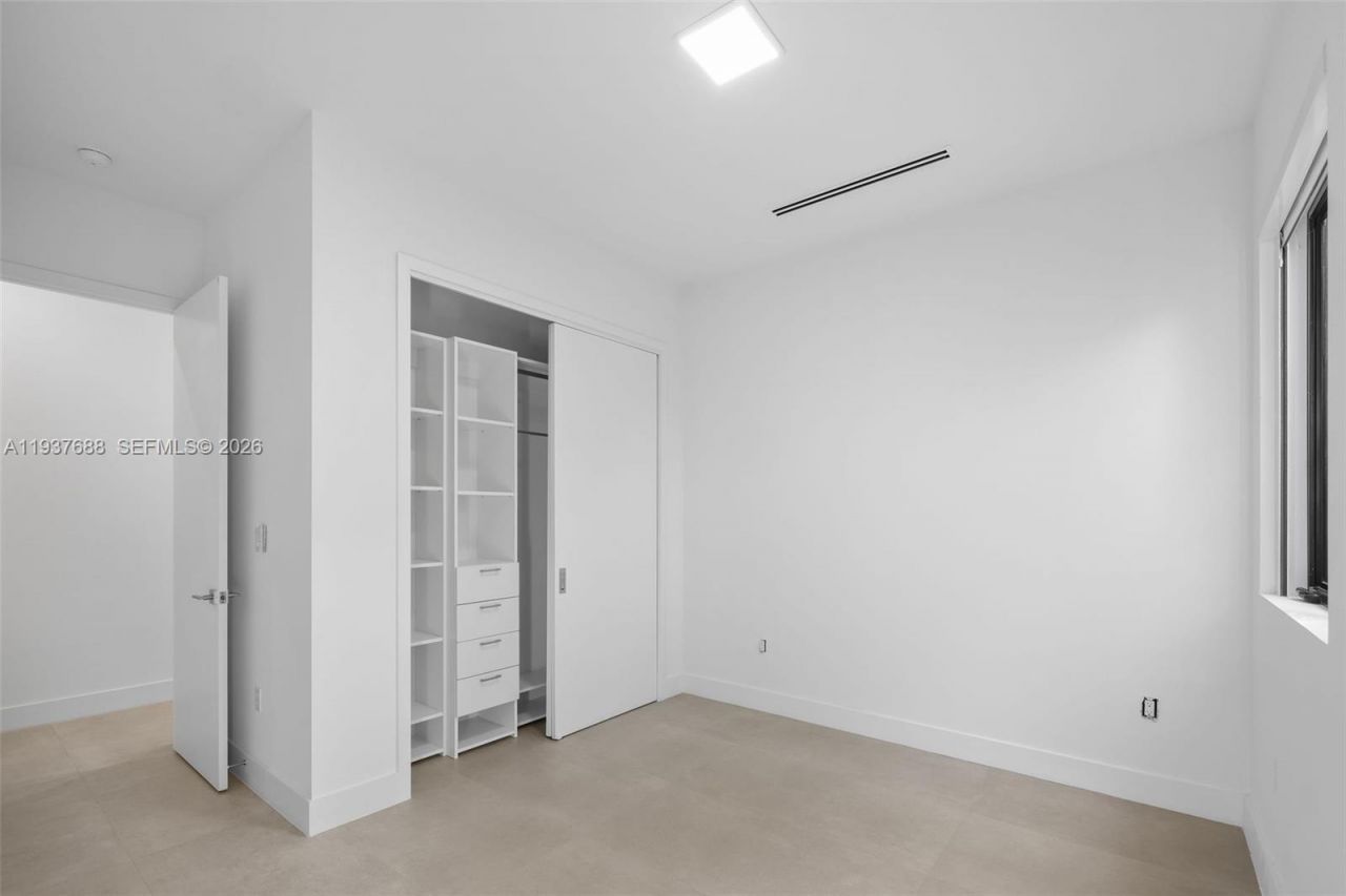 3063 Elizabeth St, Miami, FL 33133 Photo