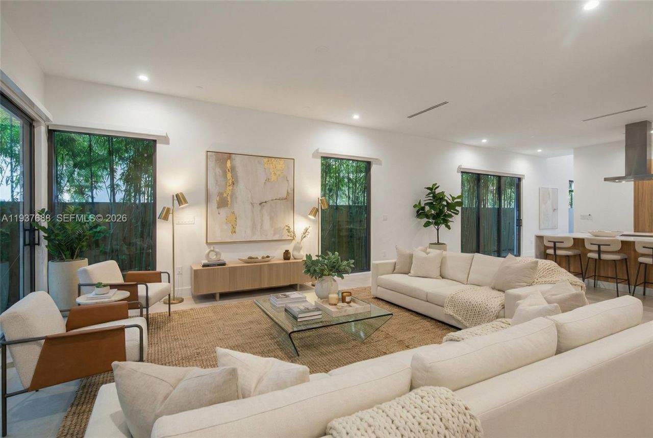 3063 Elizabeth St, Miami, FL 33133 Photo