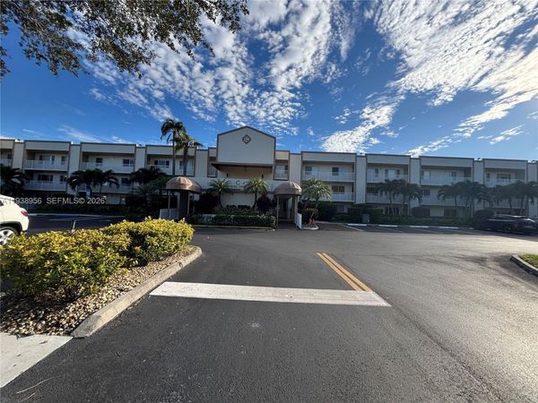 7120 S Devon Dr, Unit 110, Tamarac, FL 33321