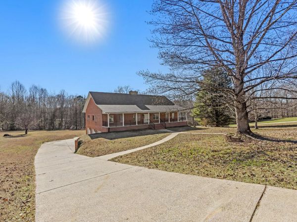 7900 Clara Chase Drive, Ooltewah, TN 37363