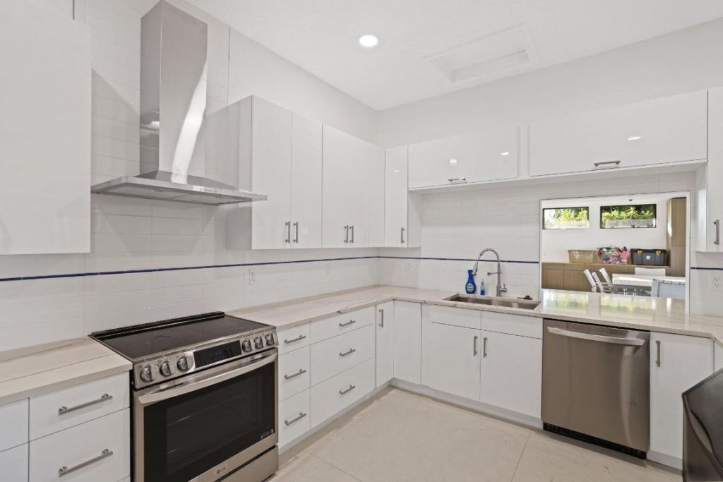 483 Pelican Way, Delray Beach, FL 33483 Photo