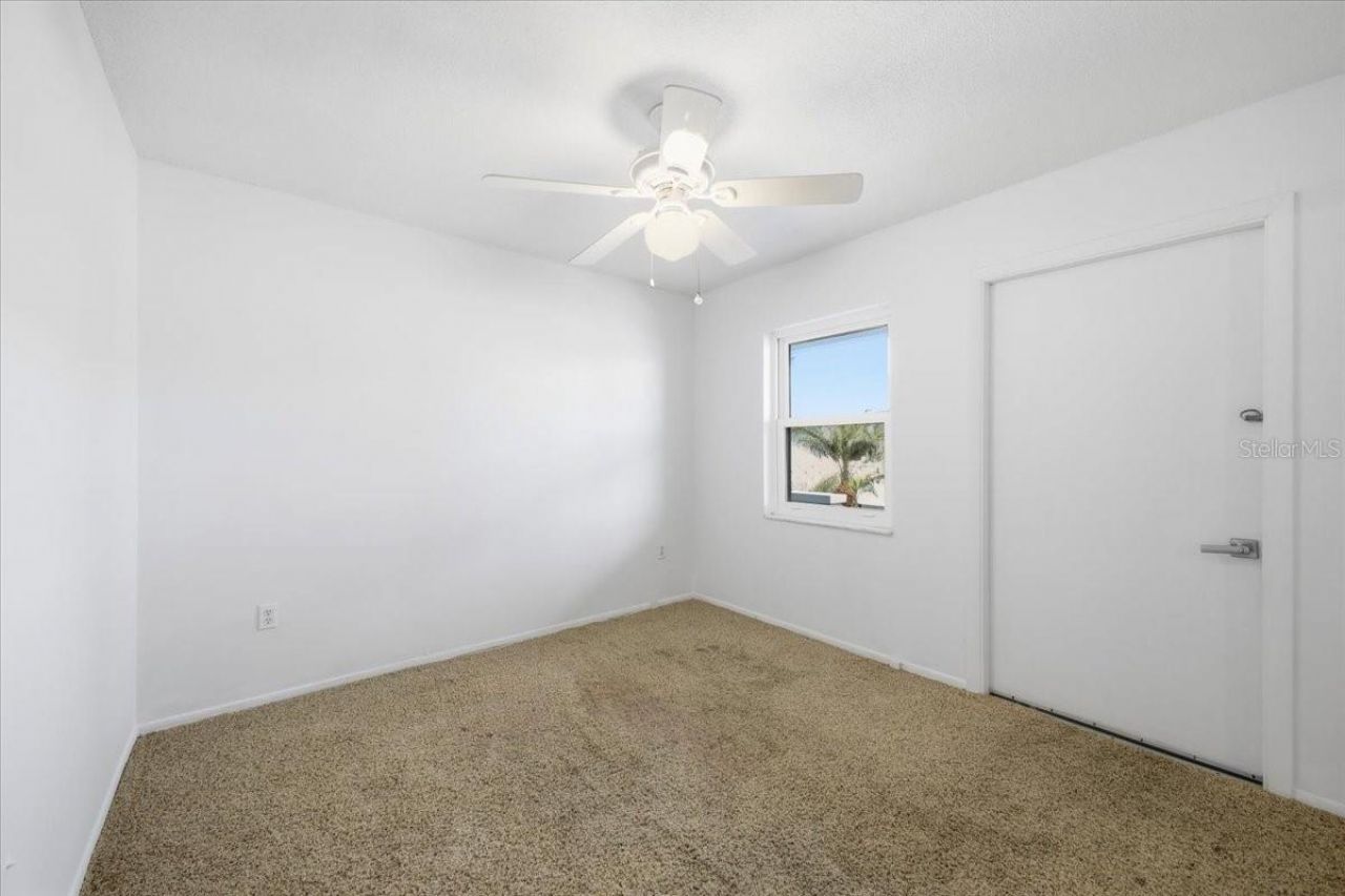 611 Gulf Drive N, Unit C29, Bradenton Beach, FL 34217 Photo