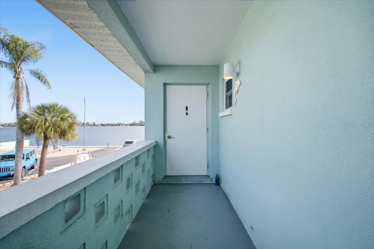 611 Gulf Drive N, Unit C29, Bradenton Beach, FL 34217 Photo