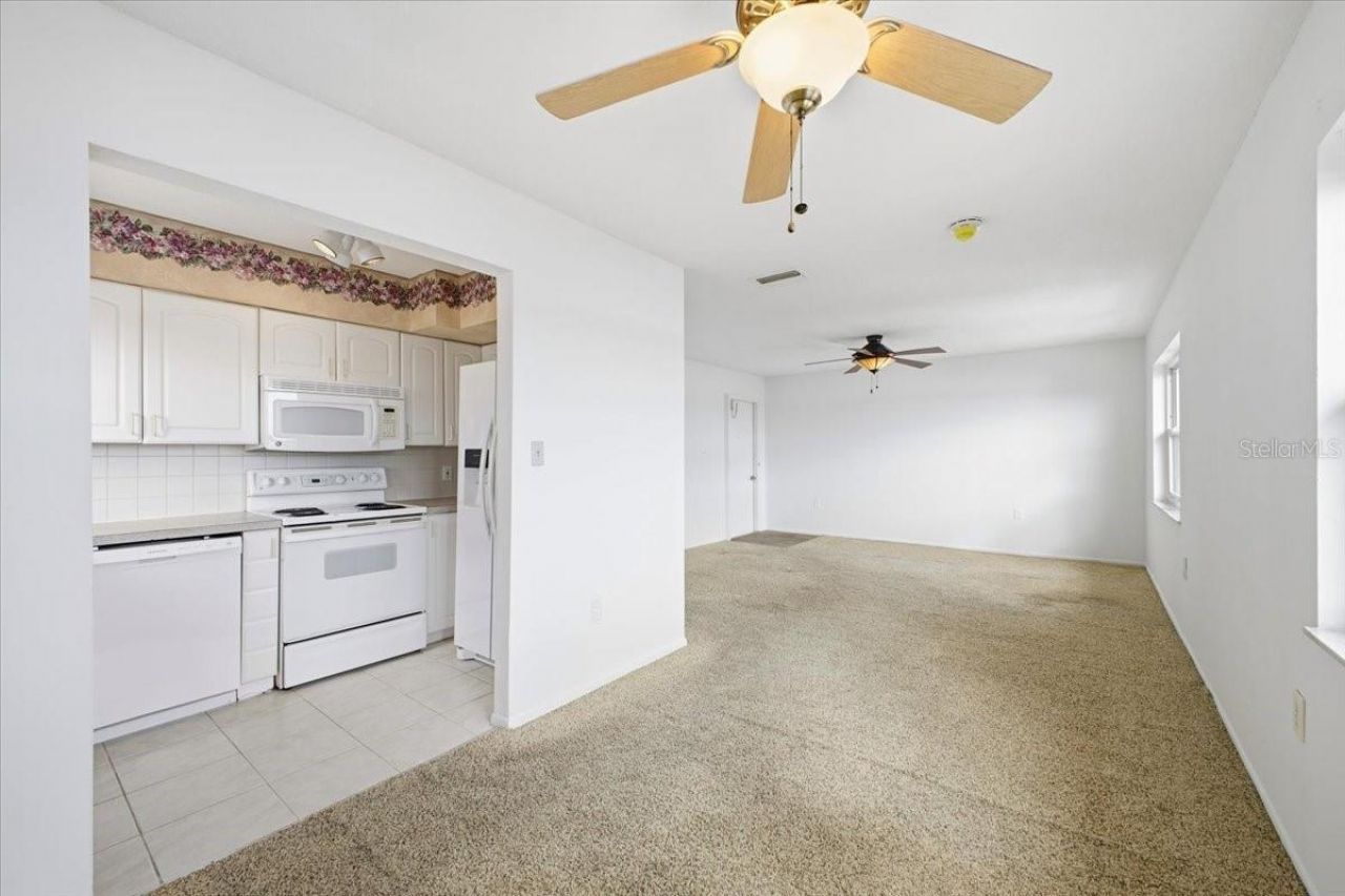 611 Gulf Drive N, Unit C29, Bradenton Beach, FL 34217 Photo