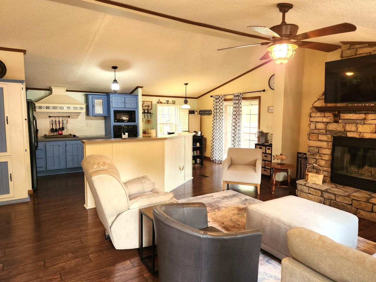 1012 Princess Trace Circle Photo 16