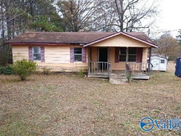 1205 Egg And Butter Road, Columbiana, AL 35051